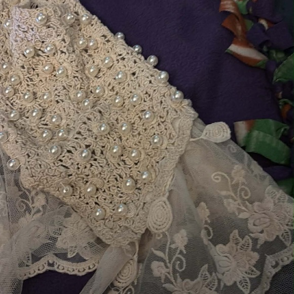 Forever 21 Cream Lace Embellished Blouse - Picture 2 of 7